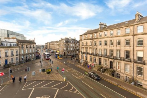 Click the photo for more details of 2F2, Atholl Place, Edinburgh, Midlothian