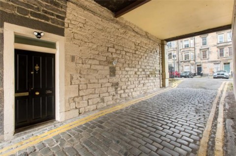 Click the photo for more details of 38B, Montgomery Street, Edinburgh, Midlothian