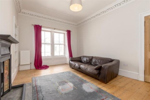Click the photo for more details of 3F2, Montague Street, Edinburgh, Midlothian