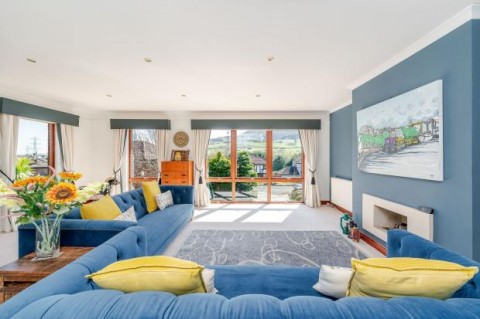 Click the photo for more details of Caiyside, Fairmilehead, Edinburgh