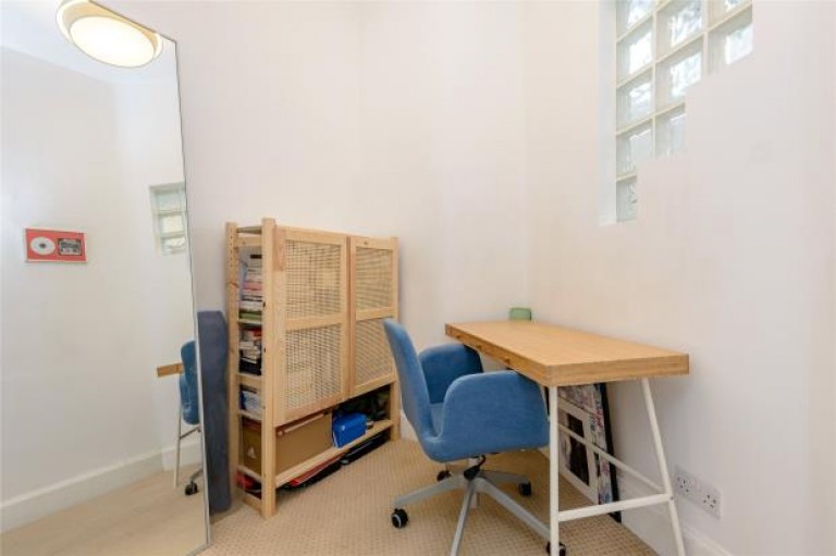 Images for 11/15, Comely Bank Row, Edinburgh, Midlothian