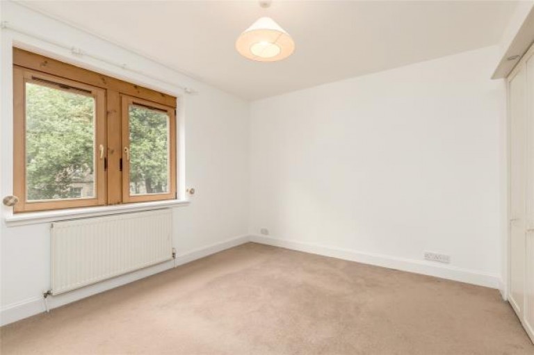 Images for 6C/4, West Silvermills Lane, Edinburgh, Midlothian