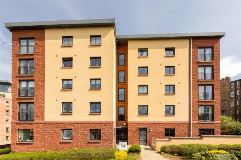 Click the photo for more details of Flat 3, 1B, Slateford Gait, Edinburgh, Midlothian