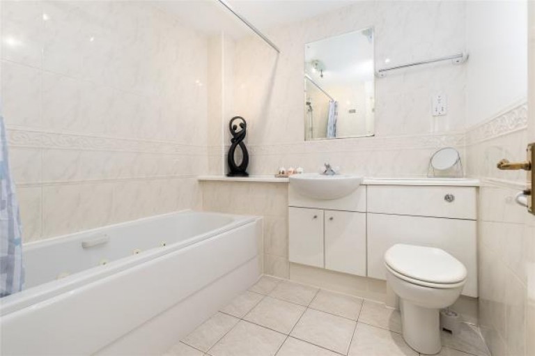 Images for Russell Gardens, Edinburgh, Midlothian