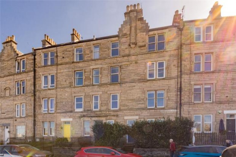 Click the photo for more details of Meadowbank Terrace, Edinburgh, Midlothian