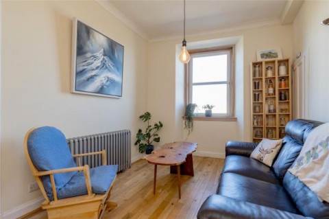 Click the photo for more details of Meadowbank Terrace, Edinburgh, Midlothian