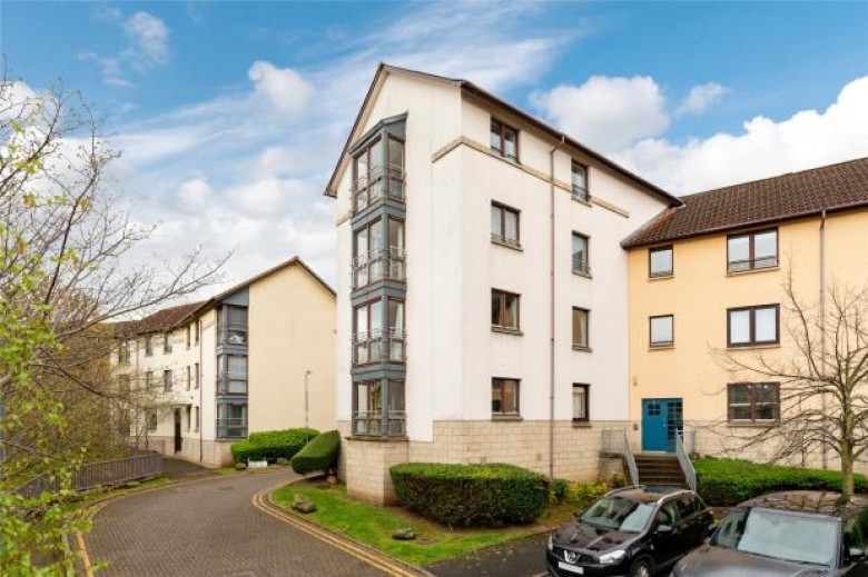 Click the photo for more details of St. John's Hill, Pleasance, Edinburgh
