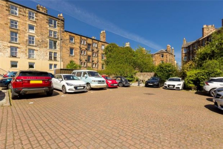 Images for Hermand Crescent, Slateford, Edinburgh