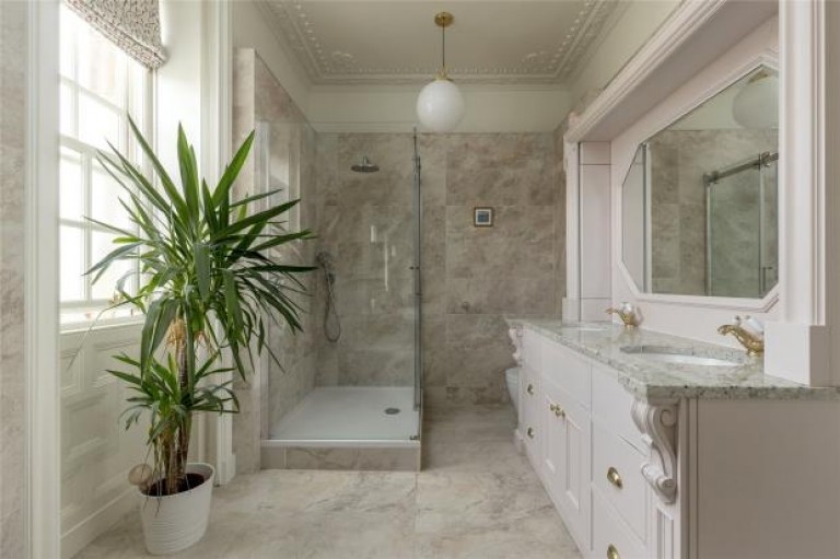 Images for Seven Gables, Mortonhall Road, Edinburgh