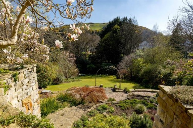 Images for Seven Gables, Mortonhall Road, Edinburgh