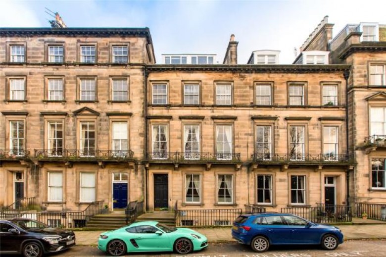 Click the photo for more details of Oxford Terrace, West End, Edinburgh