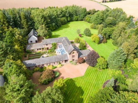Click the photo for more details of Home Farm, By Auchterarder, Perthshire