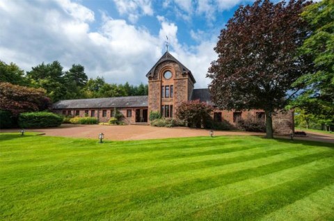 Click the photo for more details of Home Farm, By Auchterarder, Perthshire