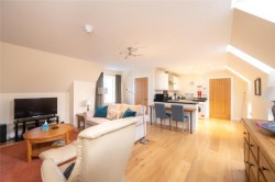 Images for Tigh Na Allt, Tigh Na Allt, 4 Jackstone Steadings, Bankfoot, Perth