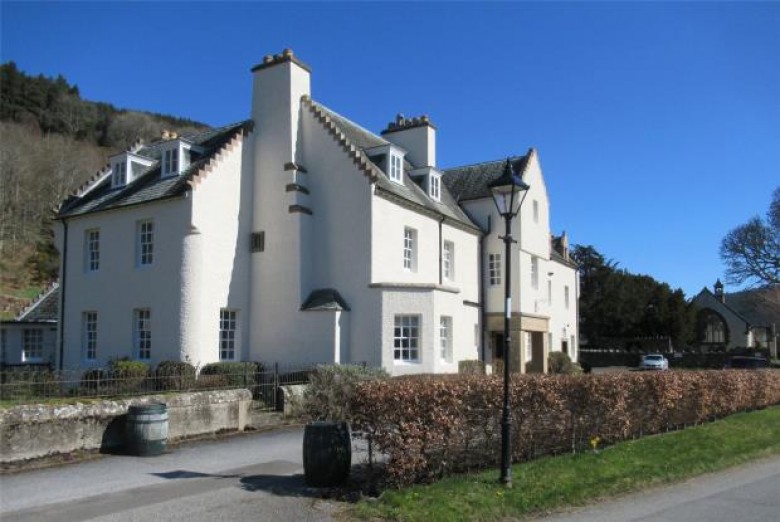 Click the photo for more details of Fortingall Hotel & Cottage, Fortingall, Aberfeldy, Perthshire
