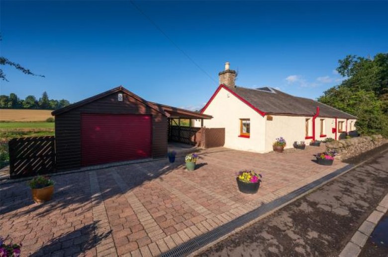 Click the photo for more details of Sunnyside, Sunnyside, Dunkeld Road, Bankfoot, Perth