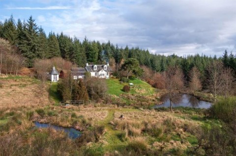 Click the photo for more details of Clashmore, By Aberfoyle, Stirlingshire