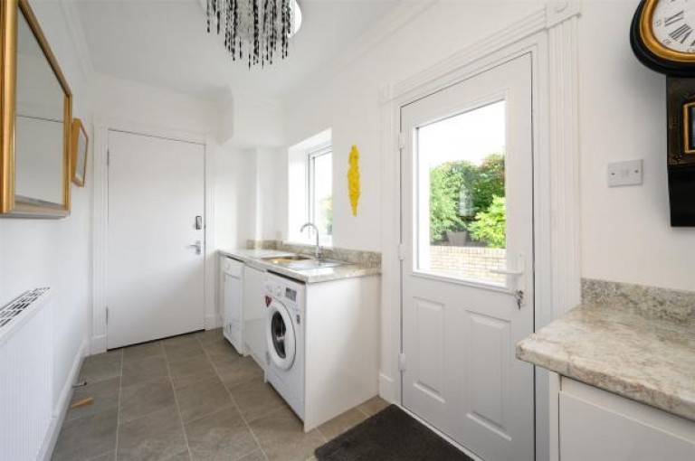 Images for Whitehill Crescent, Lanark, South Lanarkshire