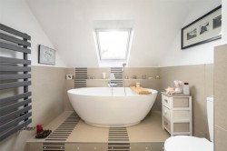 Images for Two Hoots, Tomaknock, Crieff, Perthshire