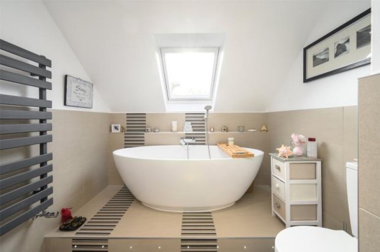 Images for Two Hoots, Tomaknock, Crieff, Perthshire