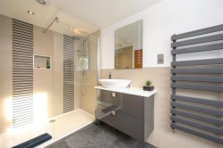 Images for Two Hoots, Tomaknock, Crieff, Perthshire