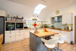 Images for Two Hoots, Tomaknock, Crieff, Perthshire