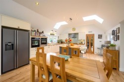 Images for Two Hoots, Tomaknock, Crieff, Perthshire