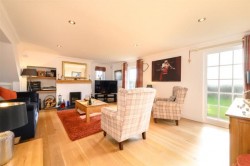 Images for Two Hoots, Tomaknock, Crieff, Perthshire