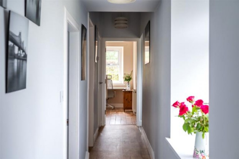 Images for 2 Newbigging Cottages, Rosewell, Midlothian