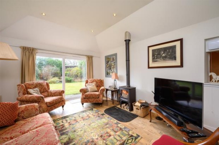 Images for Drummond Cottage, Muirton, Auchterarder, Perth and Kinross
