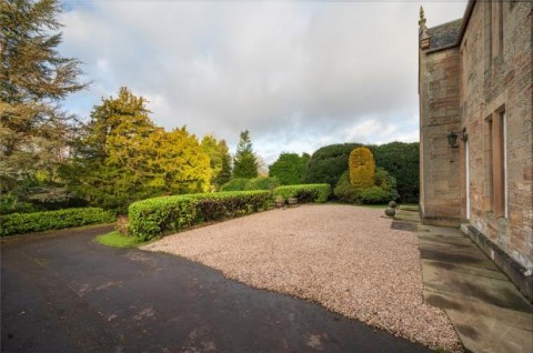 Click the photo for more details of Southernknowe, Southernknowe, Friars Brae, Linlithgow, West Lothian
