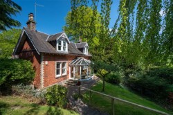 Images for Woodslea Cottage, Woodslea Cottage, 6 Valleyfield View, Penicuik, Midlothian