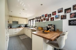 Images for Malachi Gait, Kirkliston, Midlothian