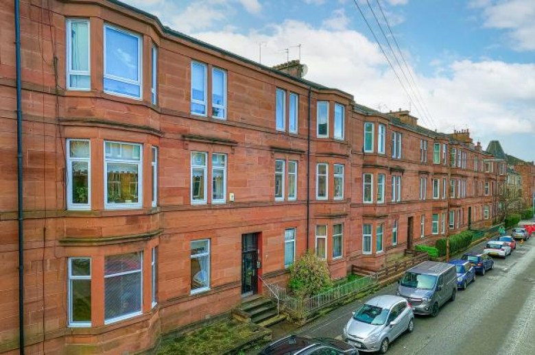 Click the photo for more details of 0/1, Sinclair Drive, Battlefield, Glasgow