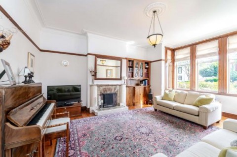 Click the photo for more details of Fernleigh Road, Newlands, Glasgow