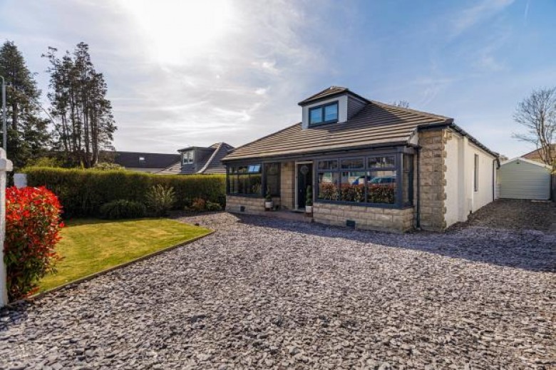 Click the photo for more details of Glenville Avenue, Giffnock, Glasgow, East Renfrewshire