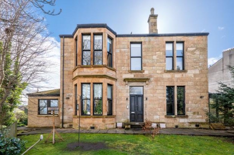 Click the photo for more details of Hamilton Road, Rutherglen, South Lanarkshire