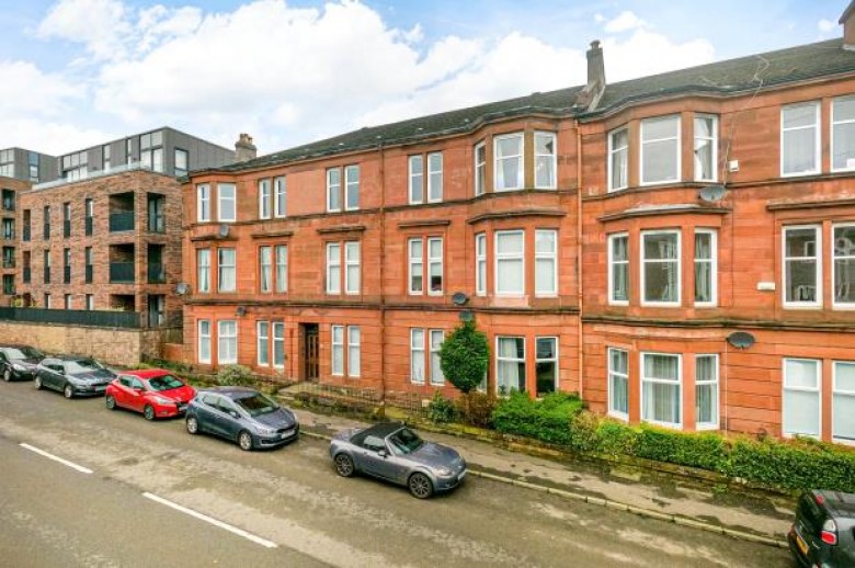 Click the photo for more details of 2/1, Millbrae Road, Langside, Glasgow