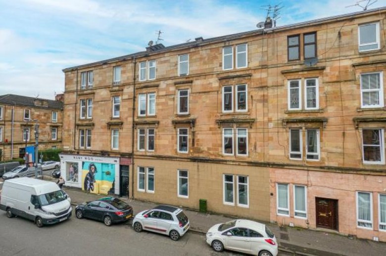 Click the photo for more details of 0/2, Deanston Drive, Shawlands, Glasgow