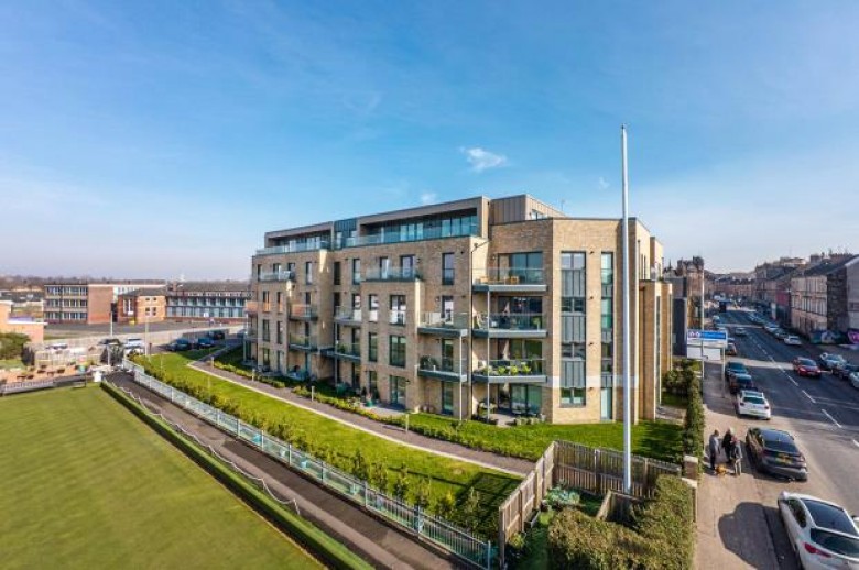 Click the photo for more details of Flat 11 C, Pollokshaws Road, Shawlands, Glasgow