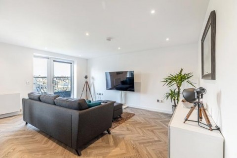 Click the photo for more details of Flat 11 C, Pollokshaws Road, Shawlands, Glasgow