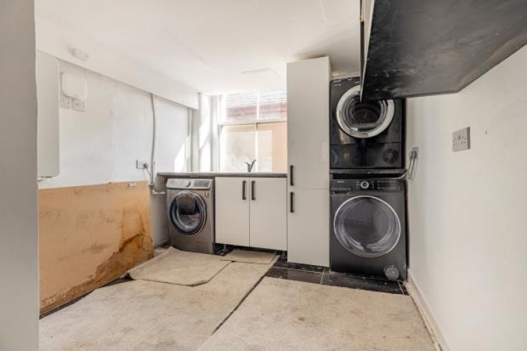 Images for Dalkeith Avenue, Dumbreck, Glasgow