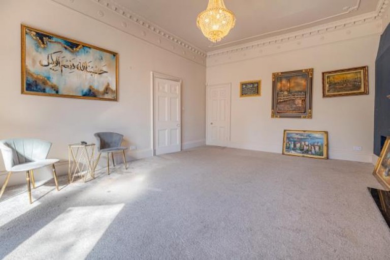Images for Dalkeith Avenue, Dumbreck, Glasgow