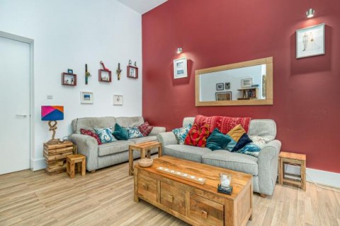 Click the photo for more details of 0/1, Prospecthill Grove, Mount Florida