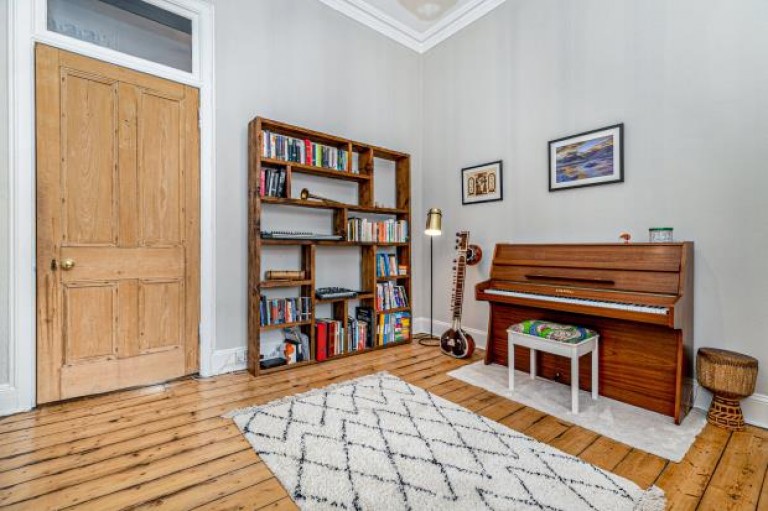 Images for 2/2, Queens Drive, Queens Park, Glasgow City