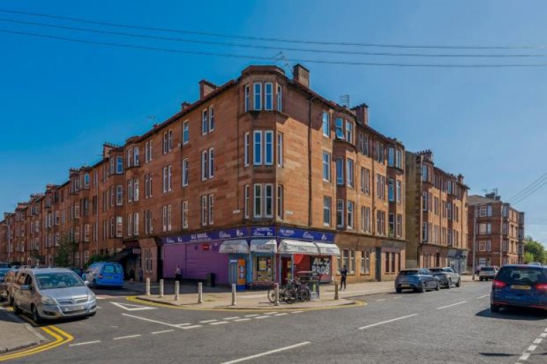 Click the photo for more details of Flat 1/1, Cartvale Road, Battlefield