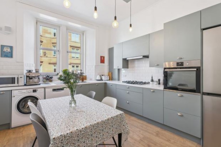 Images for Flat 1/1, Cartvale Road, Battlefield