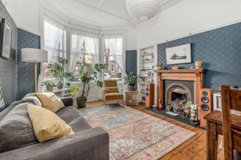 Click the photo for more details of Edgemont Street, Glasgow, Glasgow City