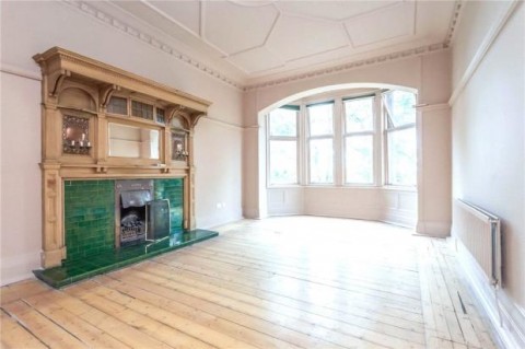 Click the photo for more details of 2/1, Camphill Avenue, Shawlands, Glasgow