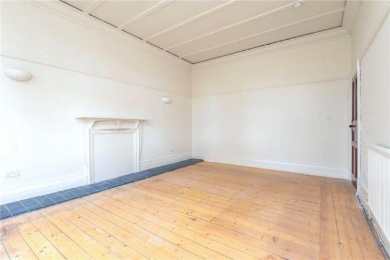 Images for 2/1, Camphill Avenue, Shawlands, Glasgow